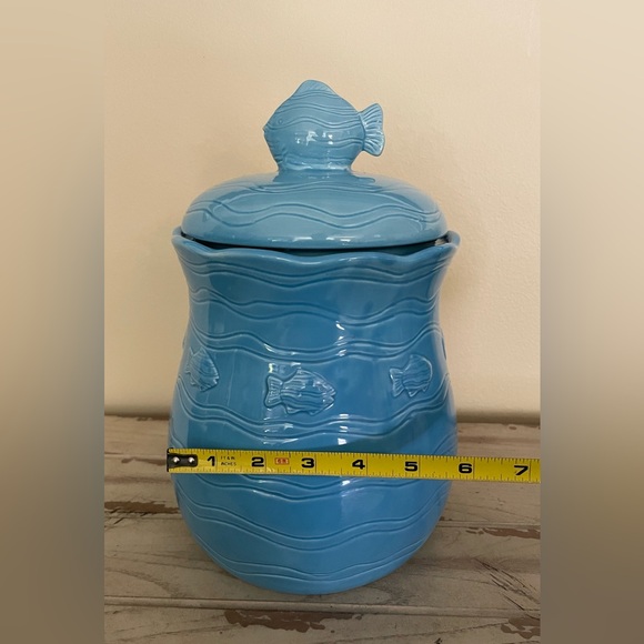 Young's Heartfelt Kitchen Creations Blue Fish Cookie Jar - Picture 9 of 9